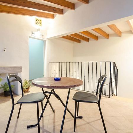 Embat - Hostel Thị trấn Montuiri Ngoại thất bức ảnh