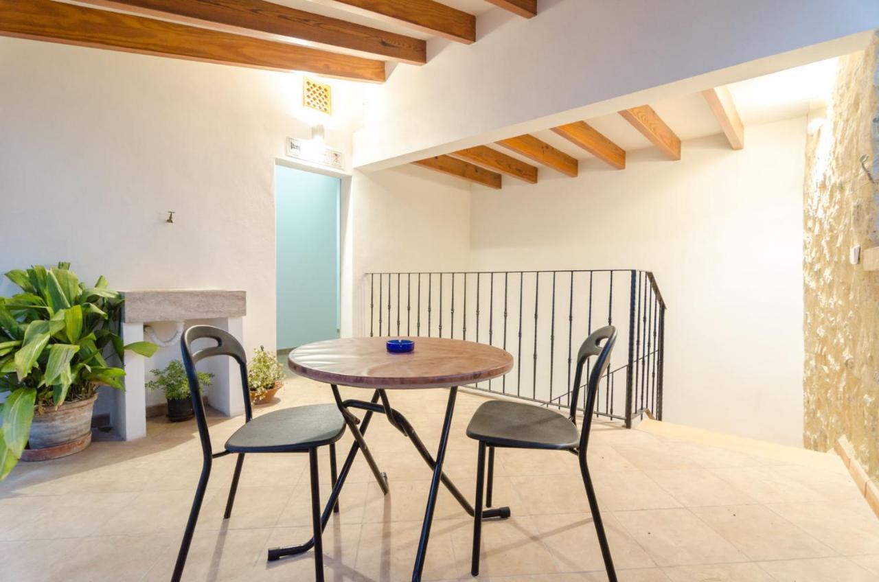 Embat - Hostel Thị trấn Montuiri Ngoại thất bức ảnh