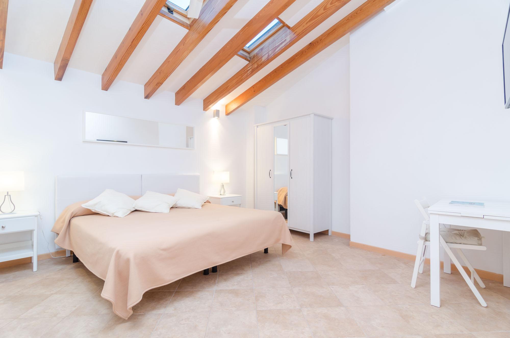 Embat - Hostel Thị trấn Montuiri Ngoại thất bức ảnh